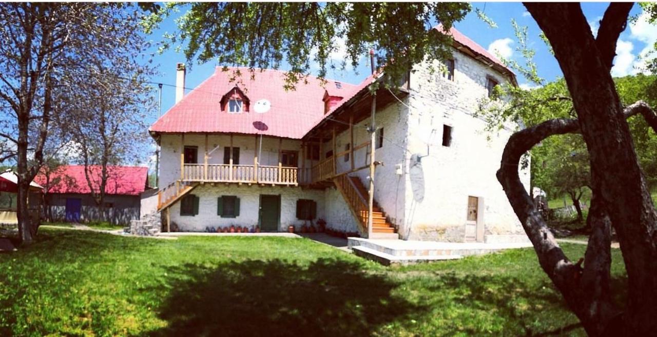 Bujtina Tradicionale Lepushe Exterior photo