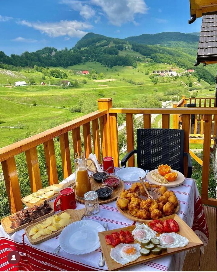 Bujtina Tradicionale Lepushe Exterior photo